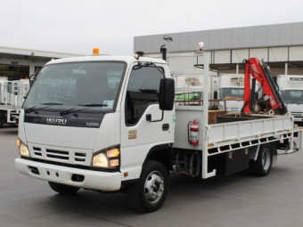 Isuzu NPR400 2005 Used