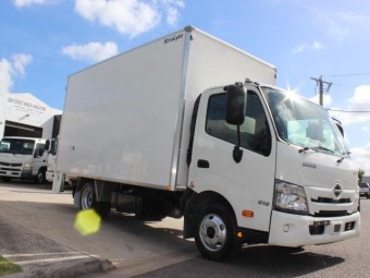 Hino 300-series 2023 Used