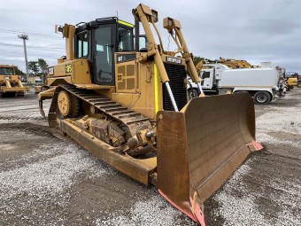 CAT D6T 2010 Used