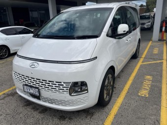 Hyundai Staria 2022 Used