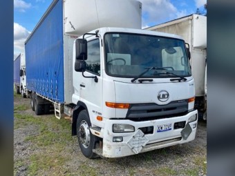 2016 Nissan ud,auto,14 pallets,tailgate,reg,rwc